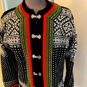 Norwegian 100% wool sweater size 44 (Large)